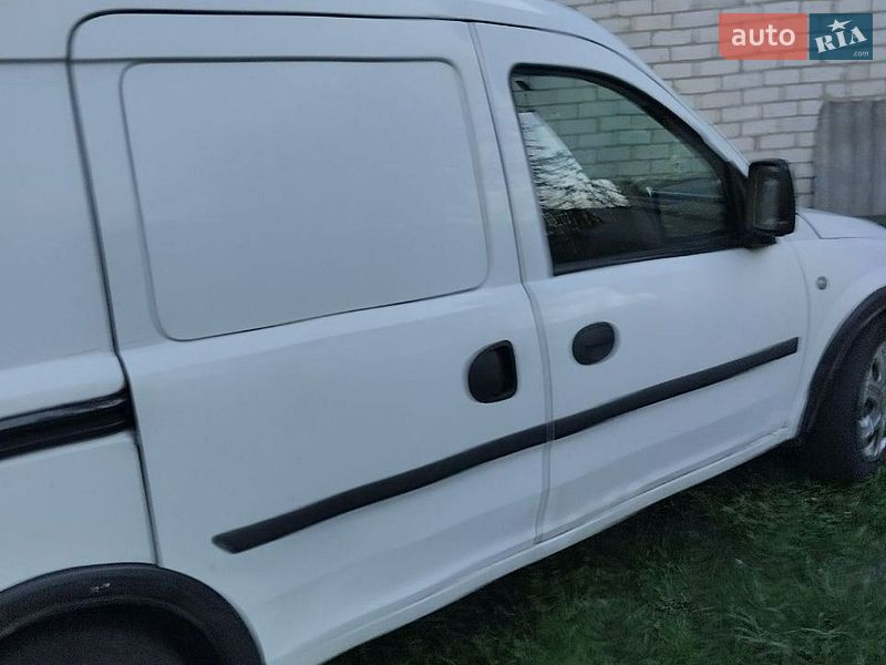 Грузовой фургон Opel Combo 2004 в Чернигове