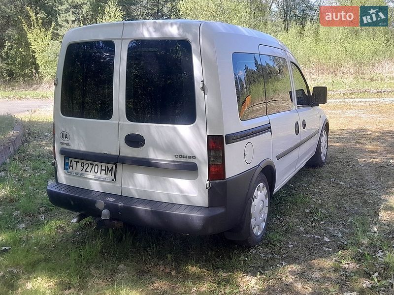 Минивэн Opel Combo 2005 в Рожнятове