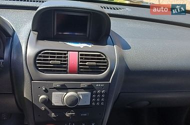 Мінівен Opel Combo 2005 в Косові