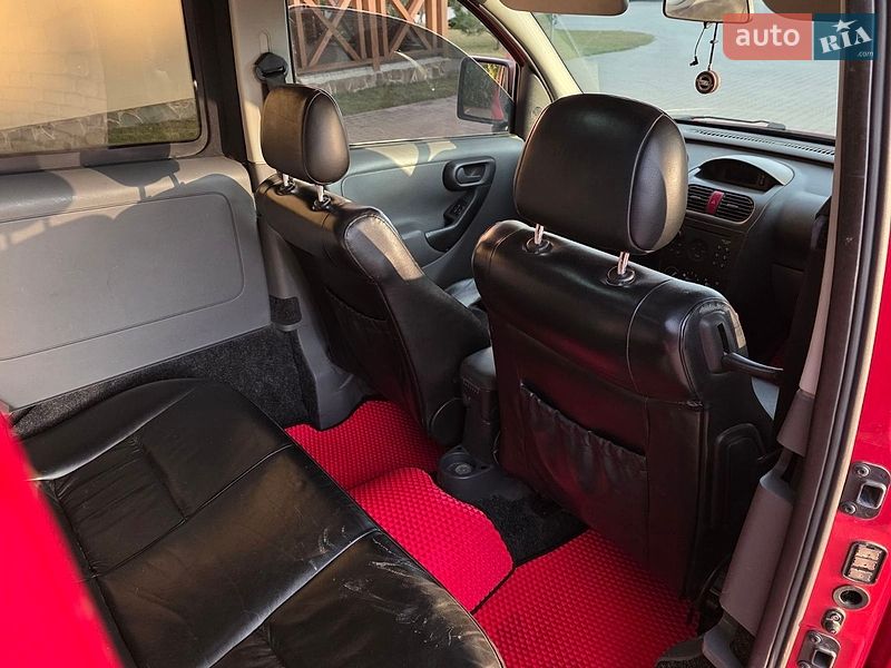 Мінівен Opel Combo 2003 в Почаєві