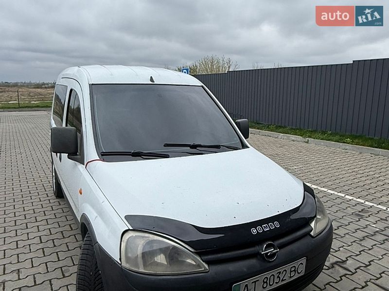 Мінівен Opel Combo 2002 в Коломиї