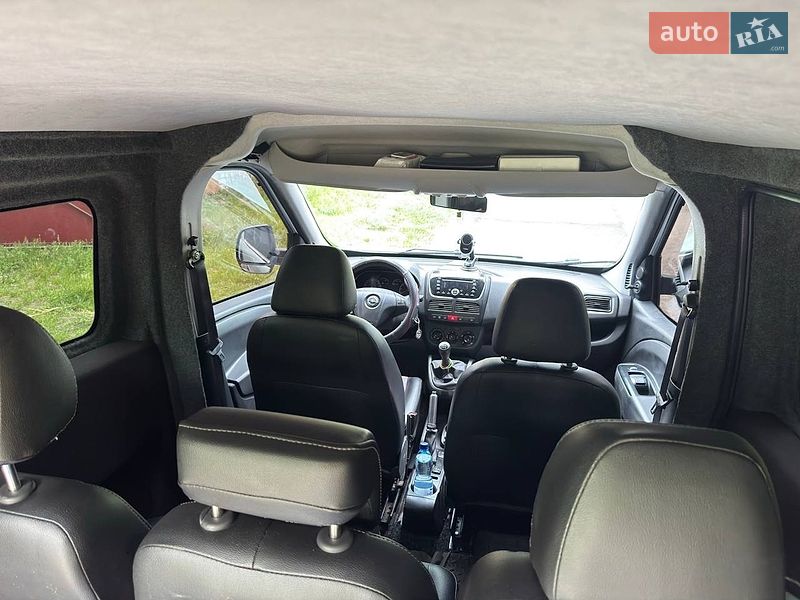 Минивэн Opel Combo 2015 в Житомире