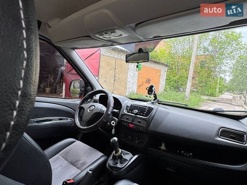 Минивэн Opel Combo 2015 в Житомире