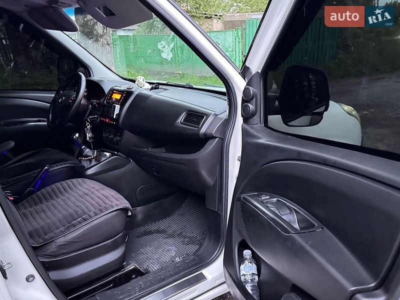 Грузовой фургон Opel Combo 2012 в Браиловом