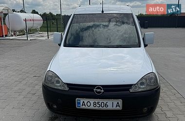 Мікроавтобус вантажний (до 3,5т) Opel Combo 2011 в Хусті