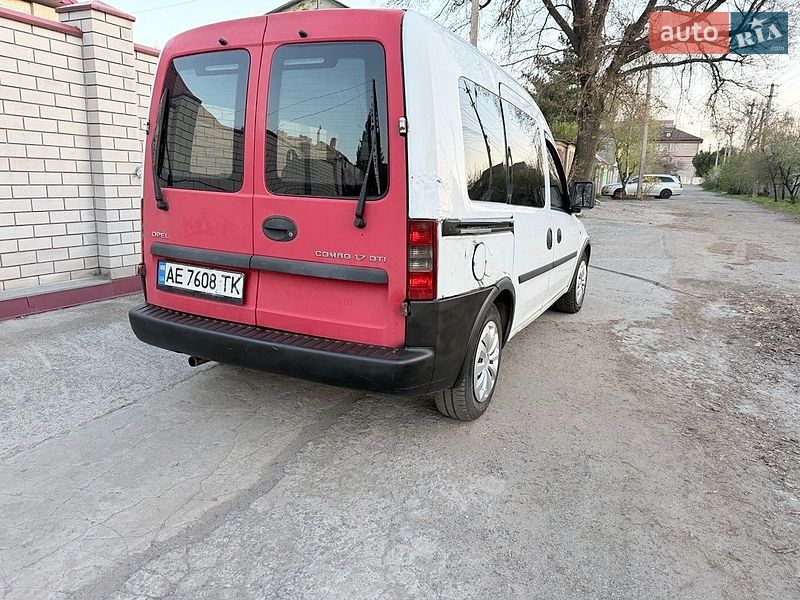 Мінівен Opel Combo 2005 в Дніпрі