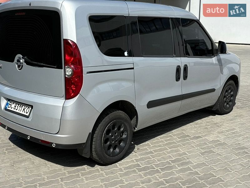 Мінівен Opel Combo 2016 в Бориславі