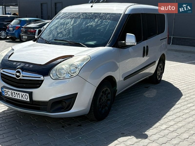 Мінівен Opel Combo 2016 в Бориславі