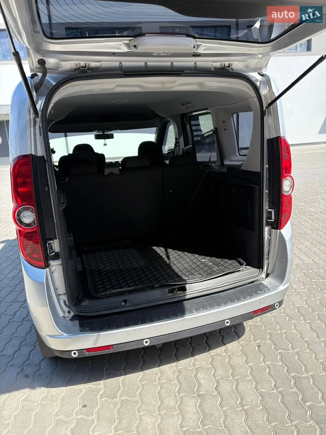 2016 Opel Combo - мініатюра 13