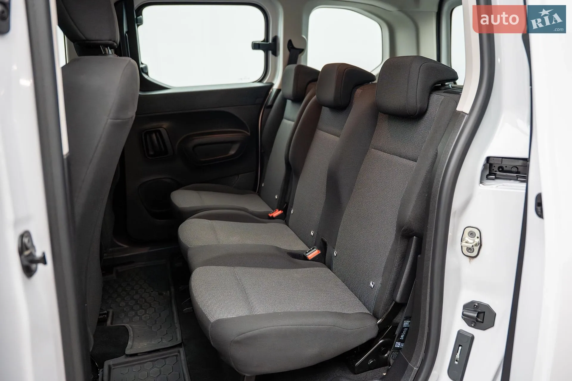 2024 Opel Combo - мініатюра 9