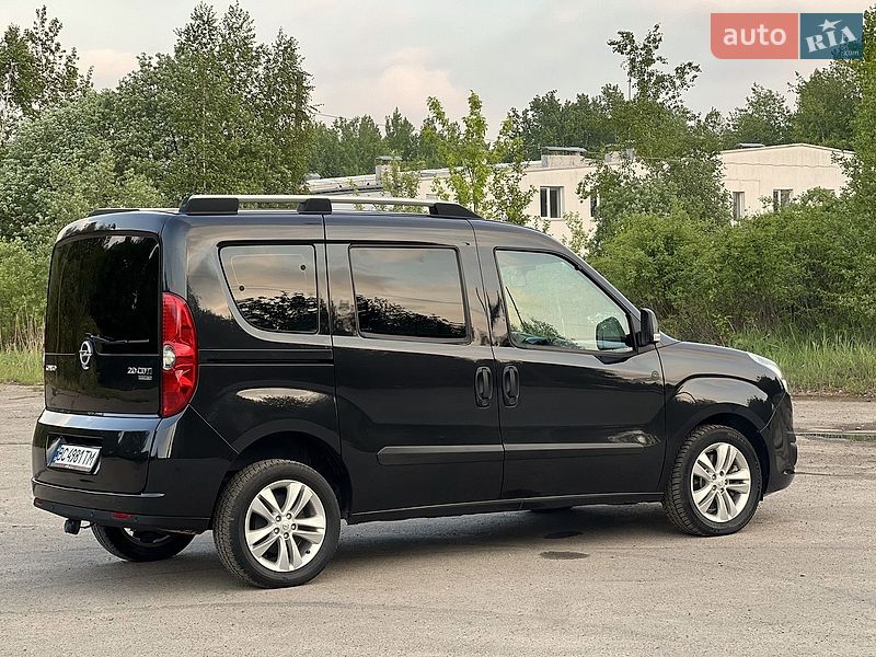Мінівен Opel Combo 2012 в Дрогобичі