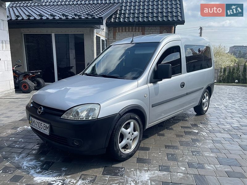 Мінівен Opel Combo 2008 в Острозі фото 3 Мінівен Opel Combo 2008 в Острозі
