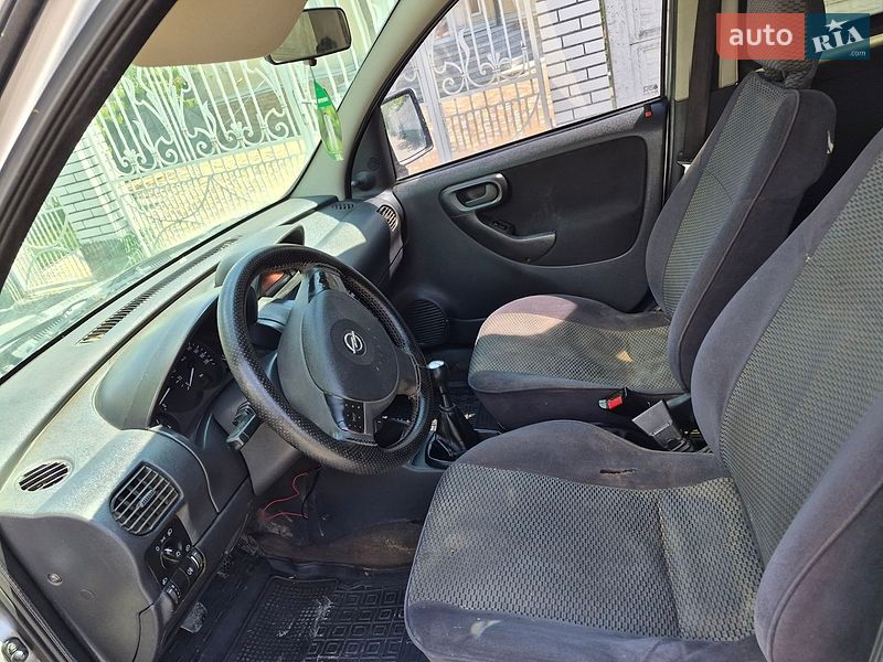 Мінівен Opel Combo 2006 в Чернівцях