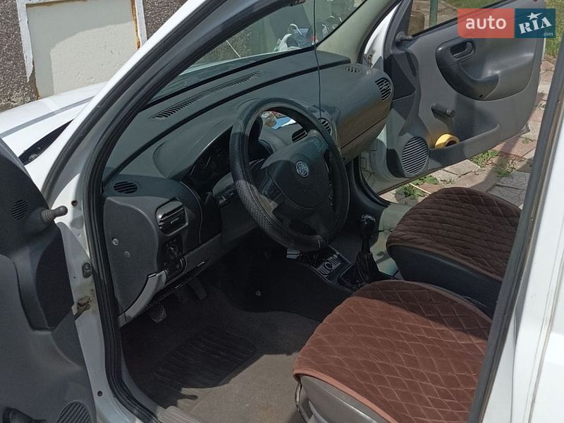 Мінівен Opel Combo 2002 в Івано-Франківську