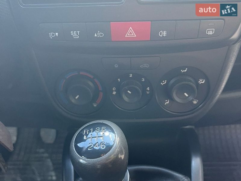 Грузовой фургон Opel Combo 2017 в Обухове