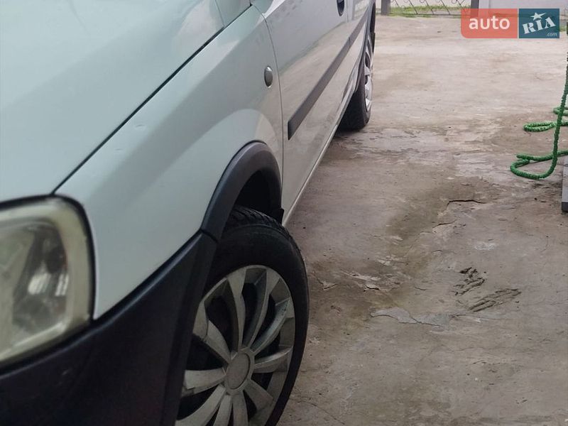 Минивэн Opel Combo 2008 в Золотоноше