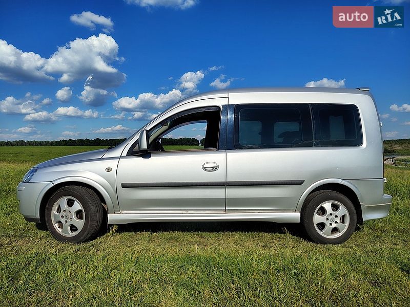 Минивэн Opel Combo 2004 в Житомире
