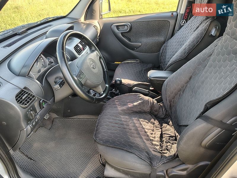 Минивэн Opel Combo 2004 в Житомире
