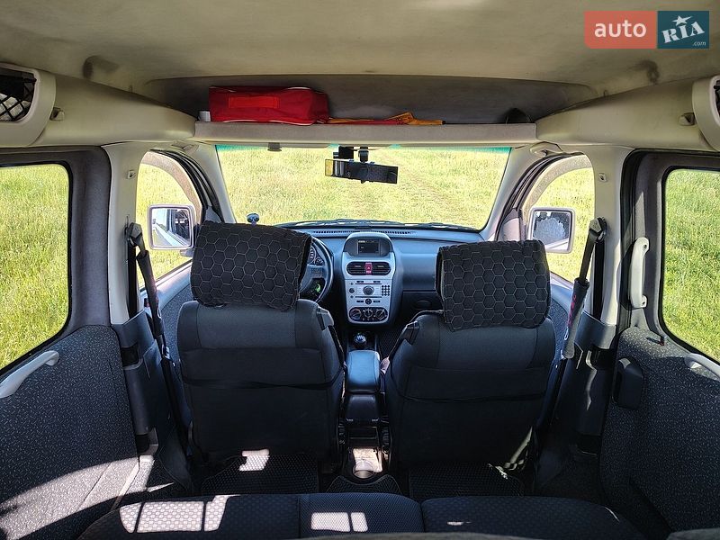 Минивэн Opel Combo 2004 в Житомире