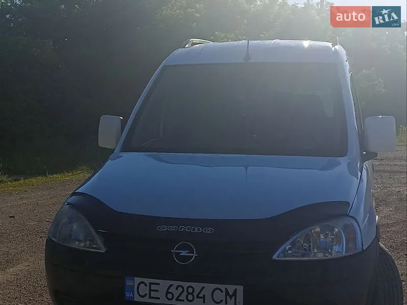 Opel Combo 2011