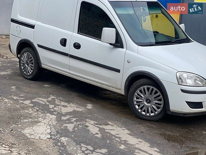 Вантажний фургон Opel Combo 2010 в Кривому Розі фото 4 Вантажний фургон Opel Combo 2010 в Кривому Розі