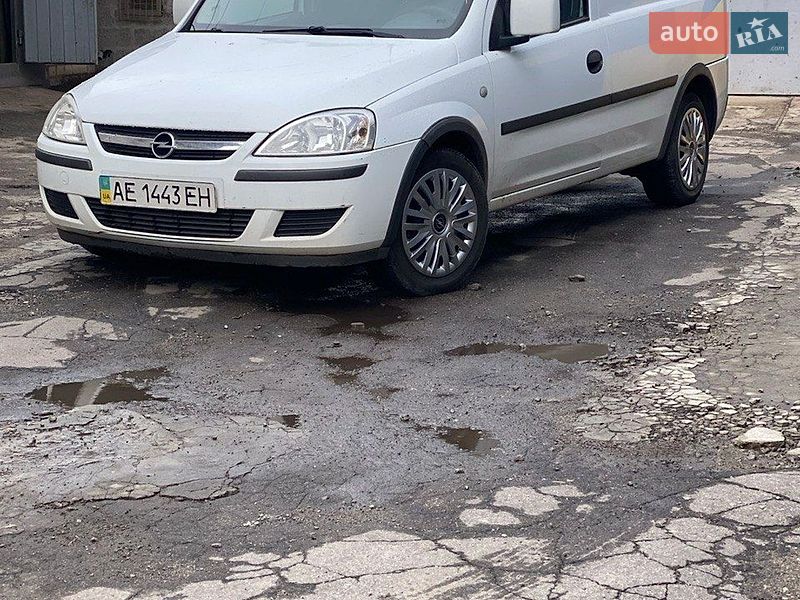 Вантажний фургон Opel Combo 2010 в Кривому Розі фото 2 Вантажний фургон Opel Combo 2010 в Кривому Розі