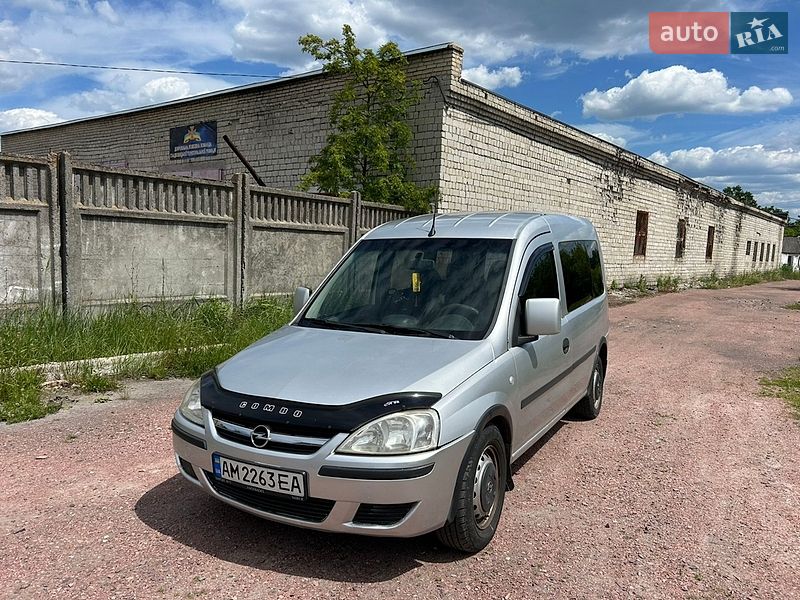 Opel Combo 2005
