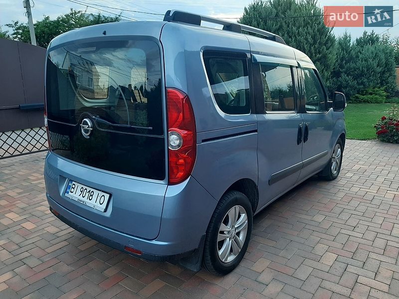 Минивэн Opel Combo 2011 в Полтаве