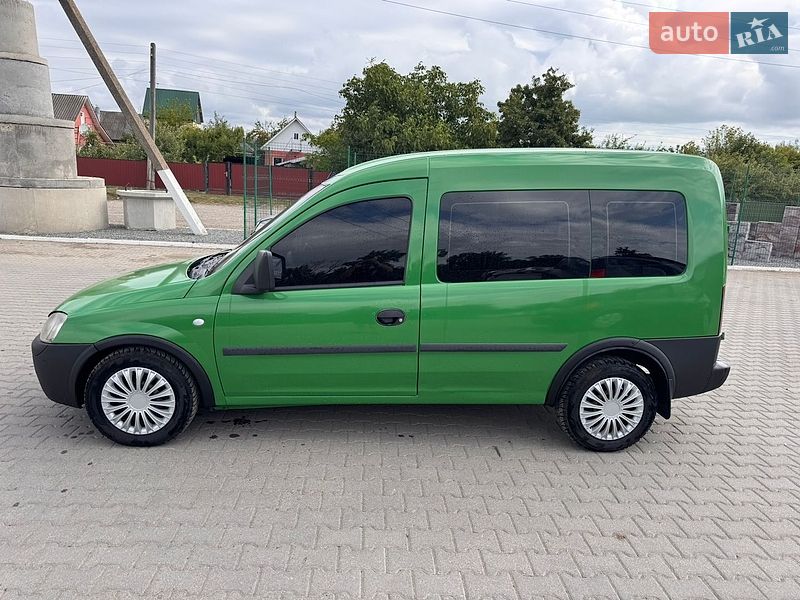 Минивэн Opel Combo 2006 в Черновцах