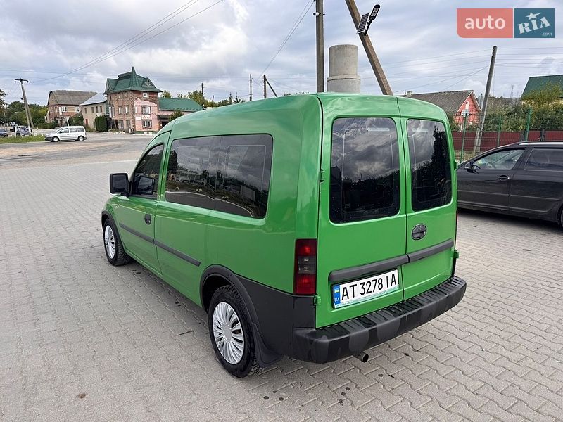 Минивэн Opel Combo 2006 в Черновцах