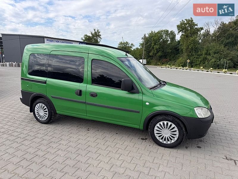 Минивэн Opel Combo 2006 в Черновцах