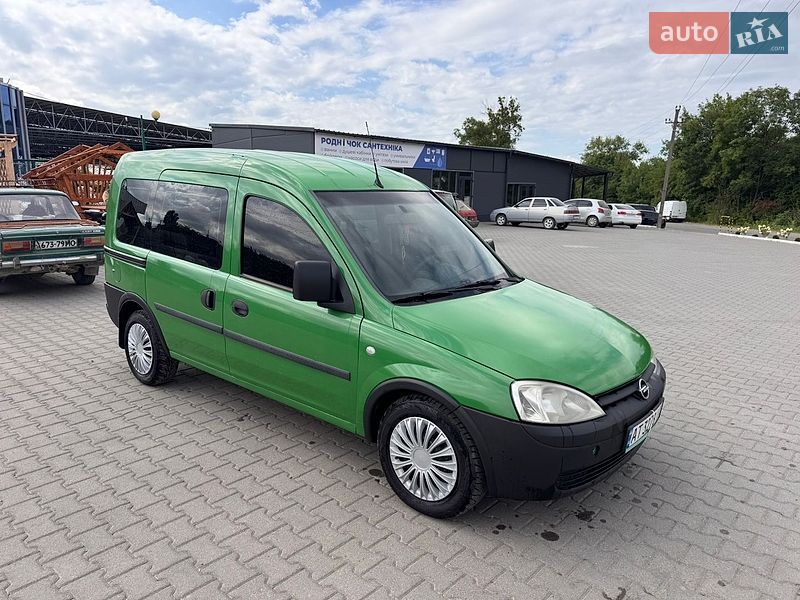 Минивэн Opel Combo 2006 в Черновцах