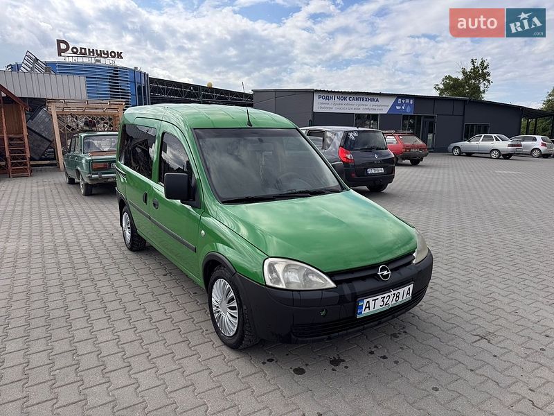 Минивэн Opel Combo 2006 в Черновцах