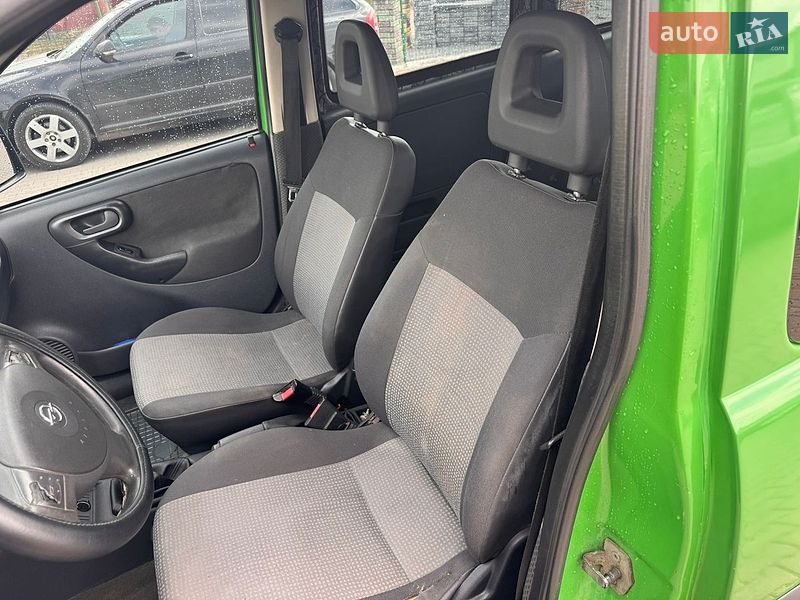 Минивэн Opel Combo 2006 в Черновцах