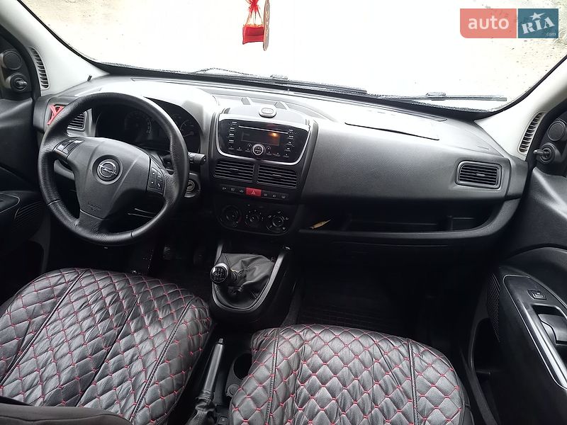 Минивэн Opel Combo 2014 в Черкассах