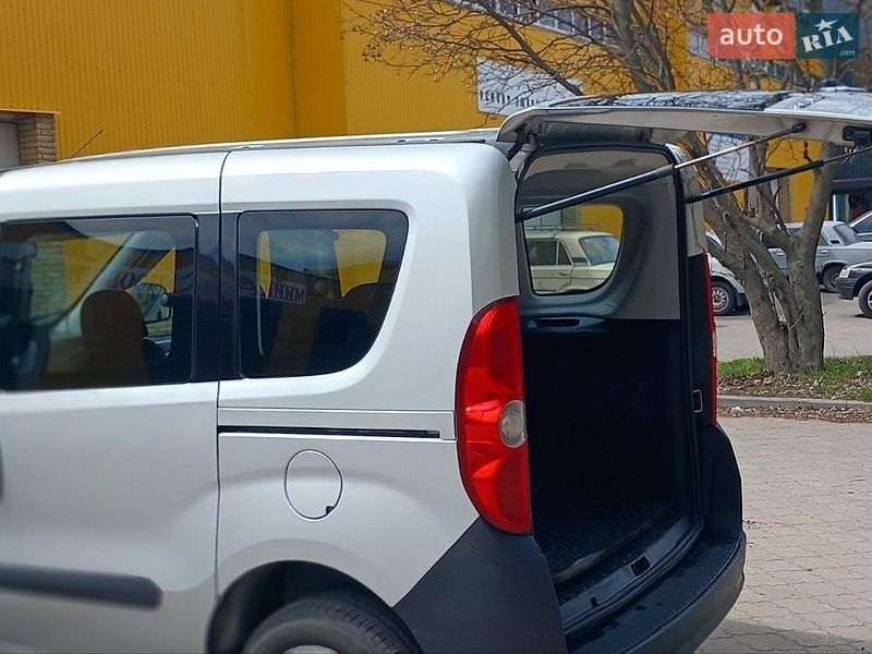 Минивэн Opel Combo 2014 в Черкассах
