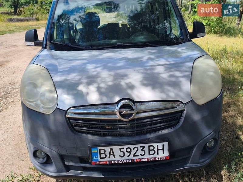 Минивэн Opel Combo 2016 в Кропивницком