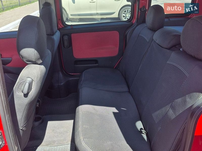 Мінівен Opel Combo 2010 в Полтаві