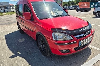 Мінівен Opel Combo 2010 в Полтаві