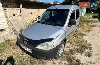 Минивэн Opel Combo 2004 в Каневе