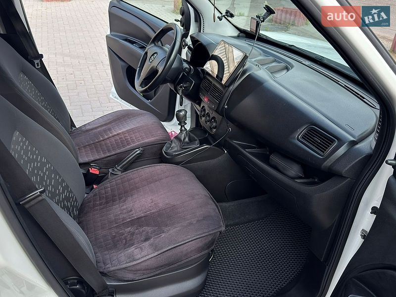 Мінівен Opel Combo 2013 в Калуші фото 14 Мінівен Opel Combo 2013 в Калуші