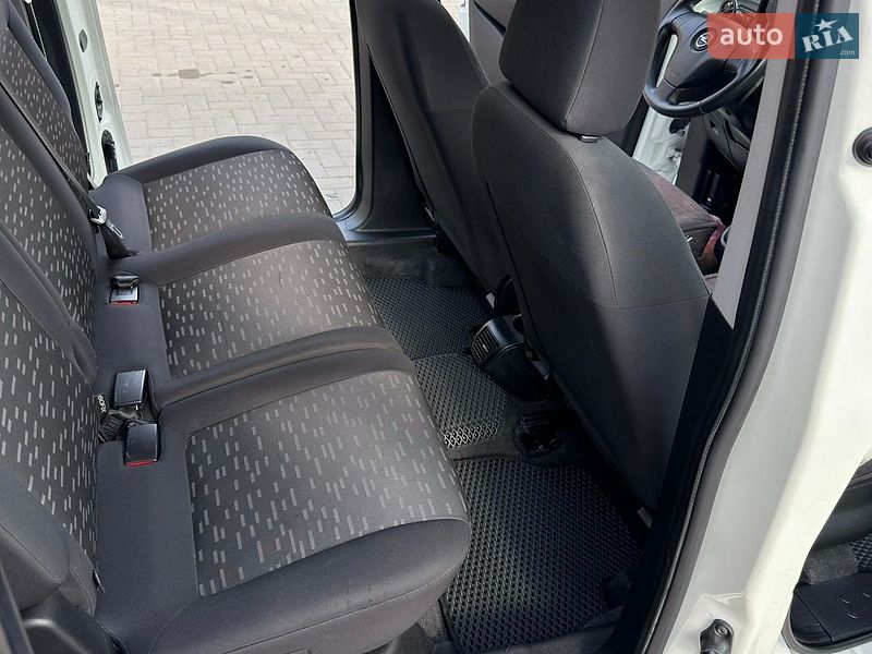 Мінівен Opel Combo 2013 в Калуші фото 16 Мінівен Opel Combo 2013 в Калуші