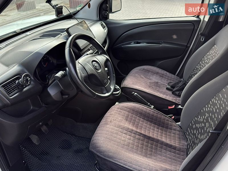 Мінівен Opel Combo 2013 в Калуші фото 19 Мінівен Opel Combo 2013 в Калуші
