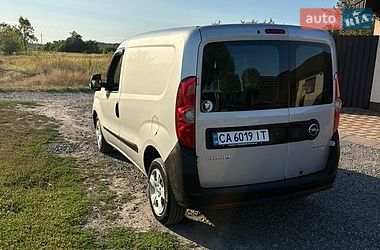 Вантажний фургон Opel Combo 2012 в Черкасах
