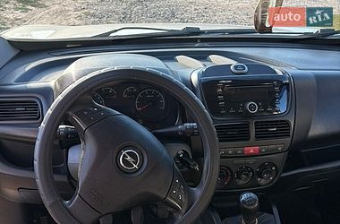 Вантажний фургон Opel Combo 2012 в Черкасах
