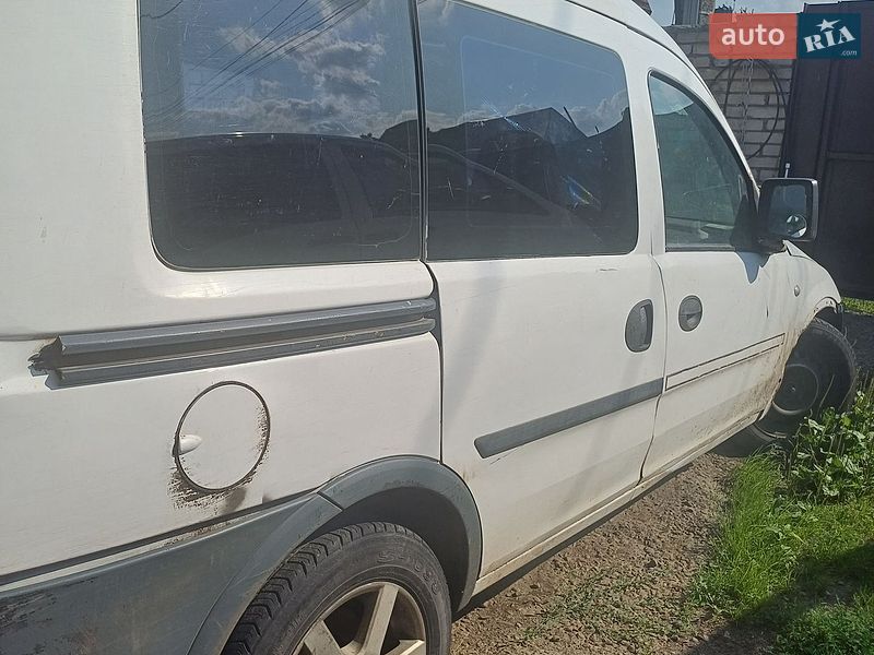 Минивэн Opel Combo 2006 в Киеве