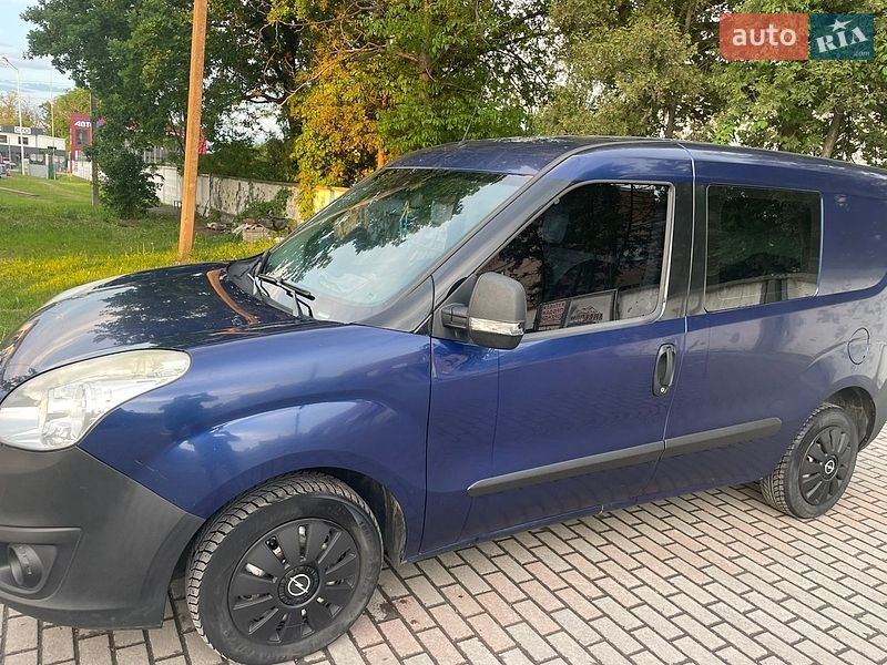 Грузовой фургон Opel Combo 2015 в Белой Церкви