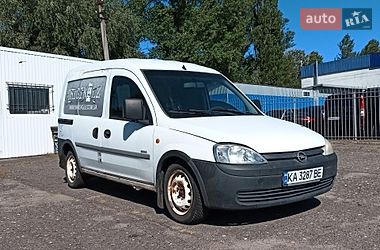 Вантажопасажирський фургон Opel Combo 2002 в Києві