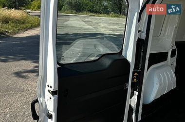 Вантажний фургон Opel Combo 2016 в Кам'янському