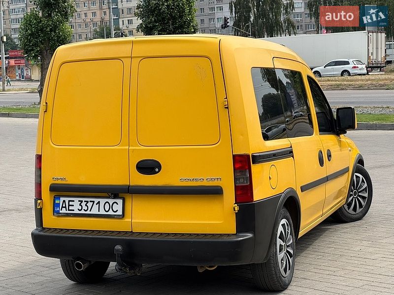 Мінівен Opel Combo 2008 в Дніпрі